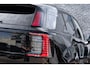 Volvo EX30 P5 Long Range Plus Black Edition Europa 69 kWh | 20" Y-spaaks Glossy Black | Adaptieve Cruise Control | Parkeersensoren voor + achter | Stoel & stuurwiel verwarmd | Elektr. verstelbare voorstoelen |  Harman Kardon Audio |