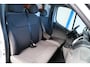 Opel Vivaro 2.5 CDTI L2H1 146PK - N.A.P. Airco, Navi, Trekhaak.