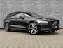 Volvo V60 T6 Plug-in hybrid AWD Ultra Dark | Sportstoelen | Schuif-/Kanteldak | Full-LED | Adaptieve Cruise Control | Head-Up Display | Stoelverwarming Voor en Achter | 19" | Getint Glas | Harman Kardon Audio | BLIS |