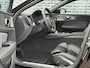 Volvo V60 T6 Plug-in hybrid AWD Ultra Dark | Sportstoelen | Schuif-/Kanteldak | Full-LED | Adaptieve Cruise Control | Head-Up Display | Stoelverwarming Voor en Achter | 19" | Getint Glas | Harman Kardon Audio | BLIS |