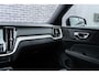 Volvo V60 T6 Plug-in hybrid AWD Ultra Dark | Sportstoelen | Schuif-/Kanteldak | Full-LED | Adaptieve Cruise Control | Head-Up Display | Stoelverwarming Voor en Achter | 19" | Getint Glas | Harman Kardon Audio | BLIS |