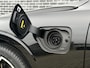 Volvo V60 T6 Plug-in hybrid AWD Ultra Dark | Sportstoelen | Schuif-/Kanteldak | Full-LED | Adaptieve Cruise Control | Head-Up Display | Stoelverwarming Voor en Achter | 19" | Getint Glas | Harman Kardon Audio | BLIS |