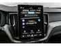 Volvo XC60 T8 Plug-in hybrid AWD Ultra Dark Executive Edition | Luchtvering | 22" | Gelamineerd Glas | Bowers & Wilkins | Stoelmassage & Ventilatie | MY '27 |