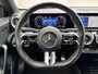 Mercedes-Benz A-klasse 250 e AMG Line Design Plug-in Automaat / Dealer onderhouden / 1e eigenaar / 1.600 kg trekgewicht / Navigatie / Camera / 19" AMG + All Season banden / Matrix Led Beam / Stoelverwarming /