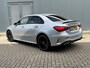 Mercedes-Benz A-klasse 250 e AMG Line Design Plug-in Automaat / Dealer onderhouden / 1e eigenaar / 1.600 kg trekgewicht / Navigatie / Camera / 19" AMG + All Season banden / Matrix Led Beam / Stoelverwarming /