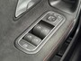 Mercedes-Benz A-klasse 250 e AMG Line Design Plug-in Automaat / Dealer onderhouden / 1e eigenaar / 1.600 kg trekgewicht / Navigatie / Camera / 19" AMG + All Season banden / Matrix Led Beam / Stoelverwarming /