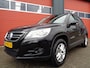 Volkswagen Tiguan 1.4 TSI Comfort&Design 150PK Airco Cruise LMV 6-BAK Pano-Dak NL-Auto Trekhaak Max. trekgewicht geremd 1.800 kg
