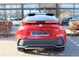 Toyota C-HR / C-HR+ 1.8 Hybrid 140 First Edition Bi-Tone 2e Paasdag open van 10:00 - 15:00 | Rijklaar | Apple/Android | Navi | Stoel-/Stuurverwarming | Dodehoekdetectie | Camera | Keyless | LED