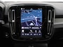 Volvo XC40 B4 AUT(7) BLACK EDITION SCHUIFDAK 360GR CAM TREKHAAK PIXEL-LED