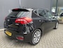 Kia Ceed cee'd 1.6 GDI DynamicLine Achteruitrijcamera - Apple carplay - Trekhaak afneembaar - Parkeersensor achter - Cruise control - Bluetooth - Elektrische ramen - Led verlichting - Radio - Stuur multifunctioneel - Stuur leder - Start/stop systeem - Licht metalen velgen 16 inch - Mistlampen voor - Navigatie