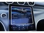 Mercedes-Benz GLC 300e 4MATIC AMG Line*Perfect MB Onderh.*Pano/Digital Light/Luchtvering/Night Pakket/Elek. Trekhaak/360 Camera/ACC met act. Stuurass./Stoelverw./Stuurverw./Treeplanken/20 inch LM*