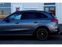 Mercedes-Benz GLC 300e 4MATIC AMG Line*Perfect MB Onderh.*Pano/Digital Light/Luchtvering/Night Pakket/Elek. Trekhaak/360 Camera/ACC met act. Stuurass./Stoelverw./Stuurverw./Treeplanken/20 inch LM*