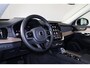 Volvo XC90 T8 Recharge AWD Ultra Dark - Luchtvering - Panorama/schuifdak - IntelliSafe Assist & Surround - 360º Camera - Harman/Kardon audio - Adaptieve LED koplampen - Verwarmde voorstoelen, stuur & achterbank - Parkeersensoren voor & achter - Elektr. bedienb. voorstoelen met geheugen - Head up display - Draadloze tel. lader - Extra getint glas - Inklapbare trekhaak - 21' LMV