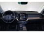 Volvo XC90 T8 Recharge AWD Ultra Dark - Luchtvering - Panorama/schuifdak - IntelliSafe Assist & Surround - 360º Camera - Harman/Kardon audio - Adaptieve LED koplampen - Verwarmde voorstoelen, stuur & achterbank - Parkeersensoren voor & achter - Elektr. bedienb. voorstoelen met geheugen - Head up display - Draadloze tel. lader - Extra getint glas - Inklapbare trekhaak - 21' LMV