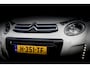 Citroën C1 1.0 73 Pk VTi Origine | NED Auto | 1 Eigenaar | 40 DKM | Uniek Twotone kleurstelling. | Camera | 15 Inch Lmv Zwart | Led | Apple/Android | Airco | Extra getint glas achter |