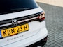 Volkswagen T-Cross 1.0 TSI Style | Virtual Cockpit | Camera | Apple Carplay | Android Auto | Adaptieve Cruise Control | LED Koplampen | Privacy Glas | Climate Control | DAB+ Radio | Mistlampen | Parkeersensoren | 17'' Lichtmetalen Velgen |