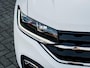 Volkswagen T-Cross 1.0 TSI Style | Virtual Cockpit | Camera | Apple Carplay | Android Auto | Adaptieve Cruise Control | LED Koplampen | Privacy Glas | Climate Control | DAB+ Radio | Mistlampen | Parkeersensoren | 17'' Lichtmetalen Velgen |