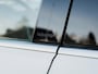 Volkswagen T-Cross 1.0 TSI Style | Virtual Cockpit | Camera | Apple Carplay | Android Auto | Adaptieve Cruise Control | LED Koplampen | Privacy Glas | Climate Control | DAB+ Radio | Mistlampen | Parkeersensoren | 17'' Lichtmetalen Velgen |