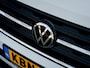 Volkswagen T-Cross 1.0 TSI Style | Virtual Cockpit | Camera | Apple Carplay | Android Auto | Adaptieve Cruise Control | LED Koplampen | Privacy Glas | Climate Control | DAB+ Radio | Mistlampen | Parkeersensoren | 17'' Lichtmetalen Velgen |