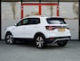 Volkswagen T-Cross 1.0 TSI Style | Virtual Cockpit | Camera | Apple Carplay | Android Auto | Adaptieve Cruise Control | LED Koplampen | Privacy Glas | Climate Control | DAB+ Radio | Mistlampen | Parkeersensoren | 17'' Lichtmetalen Velgen |