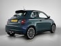 Fiat 500 La Prima 42 kWh | airco automatisch | Apple Carplay/Android | cruise control adaptief met Stop&Go en stuurhulp | lederen bekleding | lichtmetalen velgen 17" | navigatiesysteem full map | panoramadak |