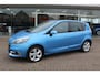 Renault Scenic 1.2-116pk TCe Dynamique. Praktische en ruime wagen ! Autm. airco dual, navigatie, trekhaak, metallic lak, panoramadak, in hoogte verstelb. voorstoelen, telefoonvoorb., cruise control etc.