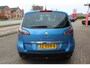 Renault Scenic 1.2-116pk TCe Dynamique. Praktische en ruime wagen ! Autm. airco dual, navigatie, trekhaak, metallic lak, panoramadak, in hoogte verstelb. voorstoelen, telefoonvoorb., cruise control etc.