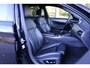 BMW 5-Serie M550i xDrive Executive M-Sport | Merino leder | 20" | Driving Assistent Plus | Comfort stoel met geheugen | Real-Time Traffic information | Zonnerolgordijnen achter | Stoelverwarming voor en achter | Etc.