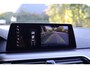 BMW 5-Serie M550i xDrive Executive M-Sport | Merino leder | 20" | Driving Assistent Plus | Comfort stoel met geheugen | Real-Time Traffic information | Zonnerolgordijnen achter | Stoelverwarming voor en achter | Etc.