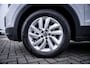 Volkswagen T-Cross 1.0 TSI Life | Achterlichten LED | Afstandscontrolesysteem (Front Assist) | Airconditioning handbediend (Climatic)