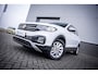 Volkswagen T-Cross 1.0 TSI Life | Achterlichten LED | Afstandscontrolesysteem (Front Assist) | Airconditioning handbediend (Climatic)