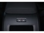Volvo XC60 T8 Recharge AWD Ultra Black Edition - Luchtvering - Panorama/schuifdak - IntelliSafe Assist & Surround - 360º Camera - Bowers & Wilkins audio - Adaptieve LED koplampen - Verwarmde voorstoelen, stuur & achterbank - Parkeersensoren voor & achter - Elektr. bedienb. voorstoelen met geheugen - Geventileerde voorstoelen - Head up display - Draadloze tel. lader - Extra getint glas - 22' LMV