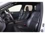 Volvo XC60 T8 Recharge AWD Ultra Black Edition - Luchtvering - Panorama/schuifdak - IntelliSafe Assist & Surround - 360º Camera - Bowers & Wilkins audio - Adaptieve LED koplampen - Verwarmde voorstoelen, stuur & achterbank - Parkeersensoren voor & achter - Elektr. bedienb. voorstoelen met geheugen - Geventileerde voorstoelen - Head up display - Draadloze tel. lader - Extra getint glas - 22' LMV