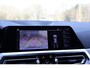 BMW 3-Serie Touring 330i xDrive High Executive M-pakket | Pano | HUD | 19" | Laser | Keyless | Hifi | Camera | DAB | Elektr. stoel + mem | Alarm kl.3 | Etc.