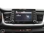 Kia Stonic 1.0 T-GDi DynamicLine - Navigatie - Climate Control - Trekhaak - 17" Lichtmetalen velgen
