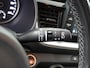 Kia Stonic 1.0 T-GDi DynamicLine - Navigatie - Climate Control - Trekhaak - 17" Lichtmetalen velgen