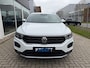Volkswagen T-Roc 1.5 TSI Sport Trekhaak | Stuur/stoel verw | App connect