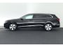 Volkswagen Passat Variant 1.5 eHybrid 204pk Business Trekhaak Camera Leder/Alcantara Stoel+ Stuurverwarming Massage Led Navigatie