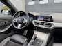 BMW 3-Serie Touring 320i High Executive M-Sport | Panoramadak | Camera | Head-Up Display | DAB | Stoelverwarming | Elektrische Achterklep |
