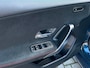 Mercedes-Benz A-klasse 180 Business Solution AMG Aut.|NL-auto|Virual Cockp.|Carbon inleg|Navi|Camera|Super Sportief