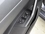 Volkswagen Polo 1.0 TSI R-Line Edition | Fysieke voorraad auto | Panoramisch dak | Stoelverwarming | Draadloos Apple Carplay | Sfeerverlichting | LED Matrix koplampen