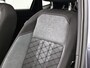 Volkswagen Polo 1.0 TSI R-Line Edition | Fysieke voorraad auto | Panoramisch dak | Stoelverwarming | Draadloos Apple Carplay | Sfeerverlichting | LED Matrix koplampen