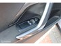 Peugeot 2008 1.2 PureTech Blue Lion 110 pk, Trekhaak, Panorama dak, Pdc, App connect, Navi, Cruise, Airco, 16 Inch Lmv.