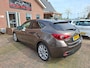 Mazda 3 2.0 GT-M. Dealer onderhouden en zeer luxe! O.a. leder, stoelverw, navigatie, pdc, afn.trekhaak, elek, stoelen, etc, etc.