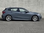 BMW 1-Serie 118i Business Edition | Apple CarPlay / Android Auto | Achteruitrijcamara | M pakket |