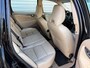 Volvo V70 2.0T Edition Sport / 17" Velgen / Trekhaak afneembaar / Xenon verlichting /