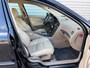 Volvo V70 2.0T Edition Sport / 17" Velgen / Trekhaak afneembaar / Xenon verlichting /