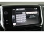Peugeot 2008 1.2 PureTech Allure Distributieriem v.v. | All-seasons | Panorama | Climate | Cruise | Lichtmetaal.