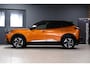 Peugeot 2008 1.2 PureTech GT *UNIEK 18dkm* Orange Metallic/Apple Carplay & Camera