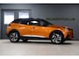 Peugeot 2008 1.2 PureTech GT *UNIEK 18dkm* Orange Metallic/Apple Carplay & Camera